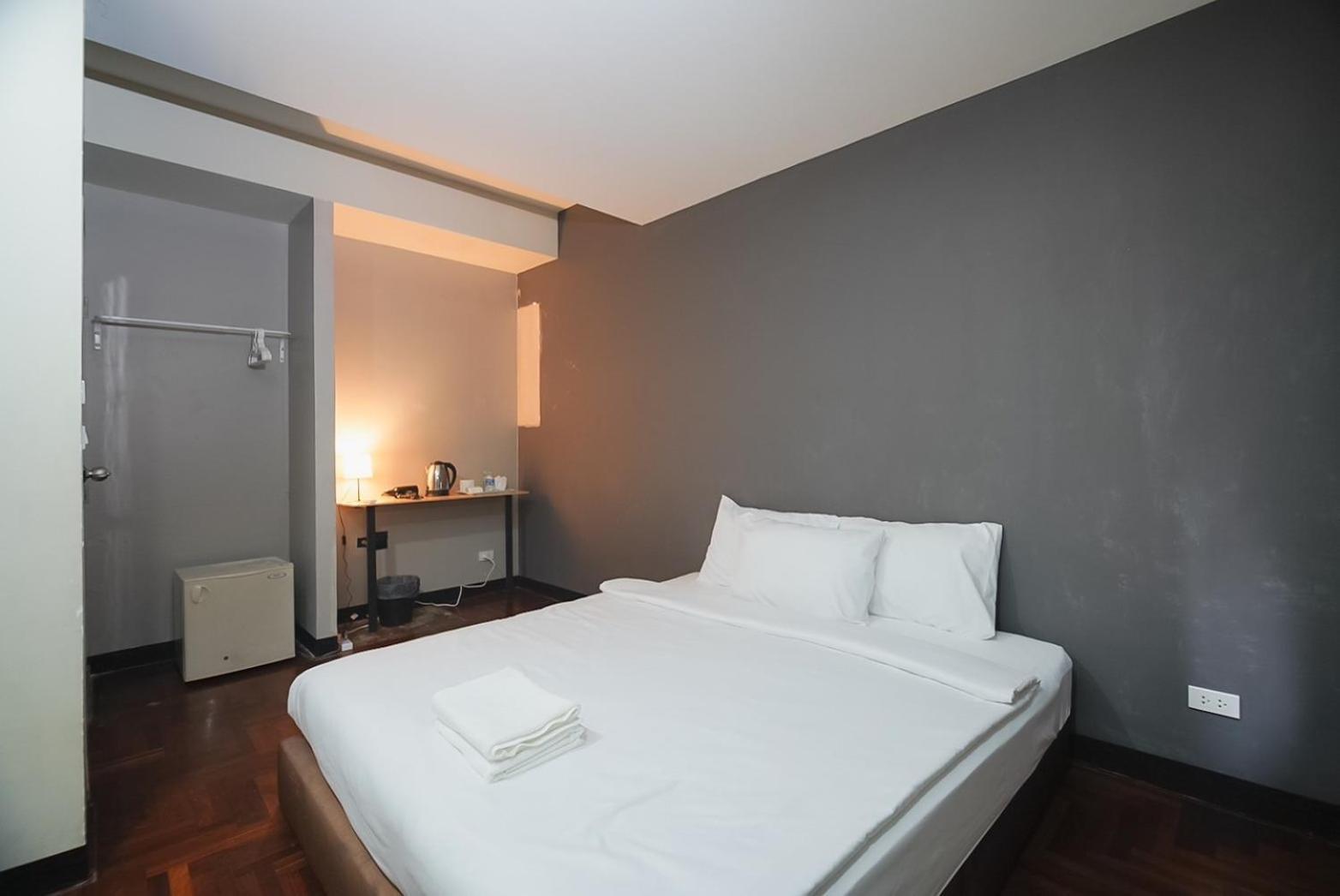 Go Inn Silom Bts Surasak X โกอินน์ สีลม บีทีเอส สถานีสุรศักดิ์ 曼谷 外观 照片