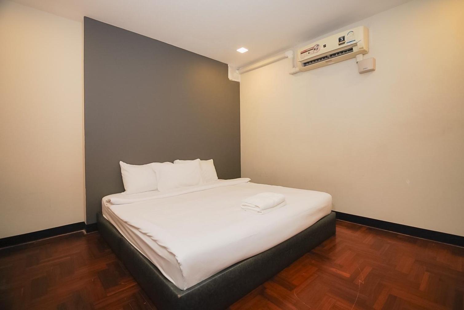 Go Inn Silom Bts Surasak X โกอินน์ สีลม บีทีเอส สถานีสุรศักดิ์ 曼谷 外观 照片