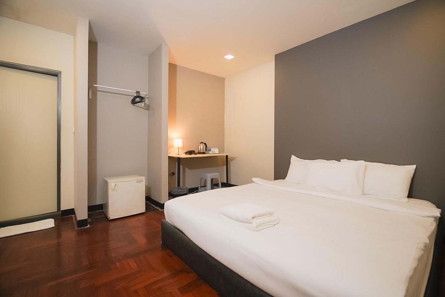Go Inn Silom Bts Surasak X โกอินน์ สีลม บีทีเอส สถานีสุรศักดิ์ 曼谷 外观 照片
